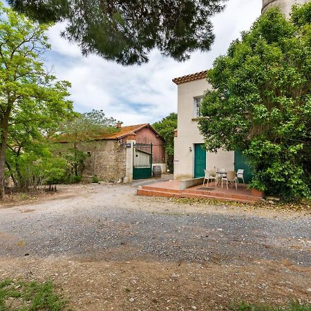 Apartment With Pool Amid Vineyards And Near The Beach Mèze Exterior foto