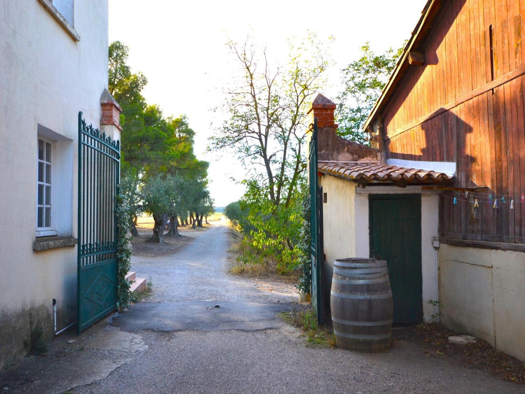 Apartment With Pool Amid Vineyards And Near The Beach Mèze Exterior foto